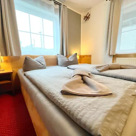 Fliegerhaeusle 24h Self Check In 3*