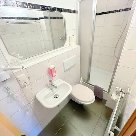 Inn Fliegerhaeusle 24h Self Check In 3*