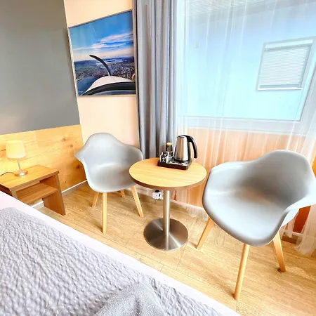 Fliegerhaeusle 24h Self Check In Inn