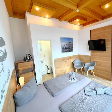 Inn Fliegerhaeusle 24h Self Check In 3*