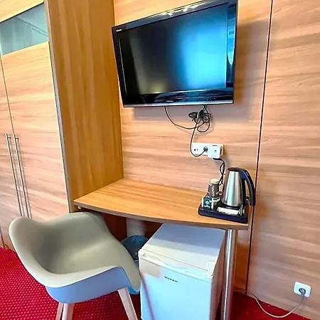 Мини-отель Fliegerhaeusle 24h Self Check In