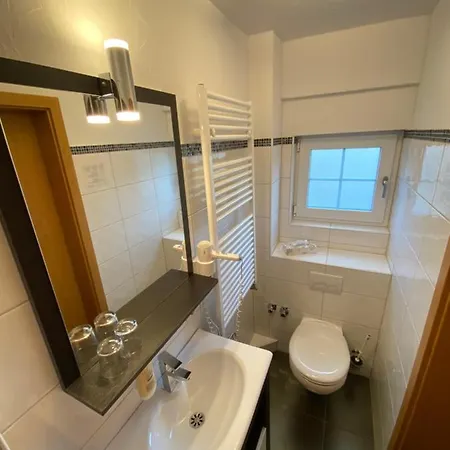 Fliegerhaeusle 24h Self Check In Inn 3*